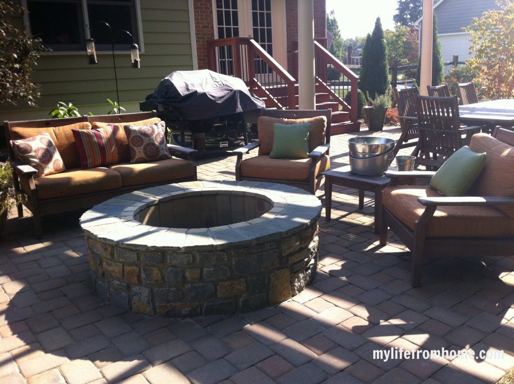 Outdoor Spaces by www.whitecottagehomeandliving.com