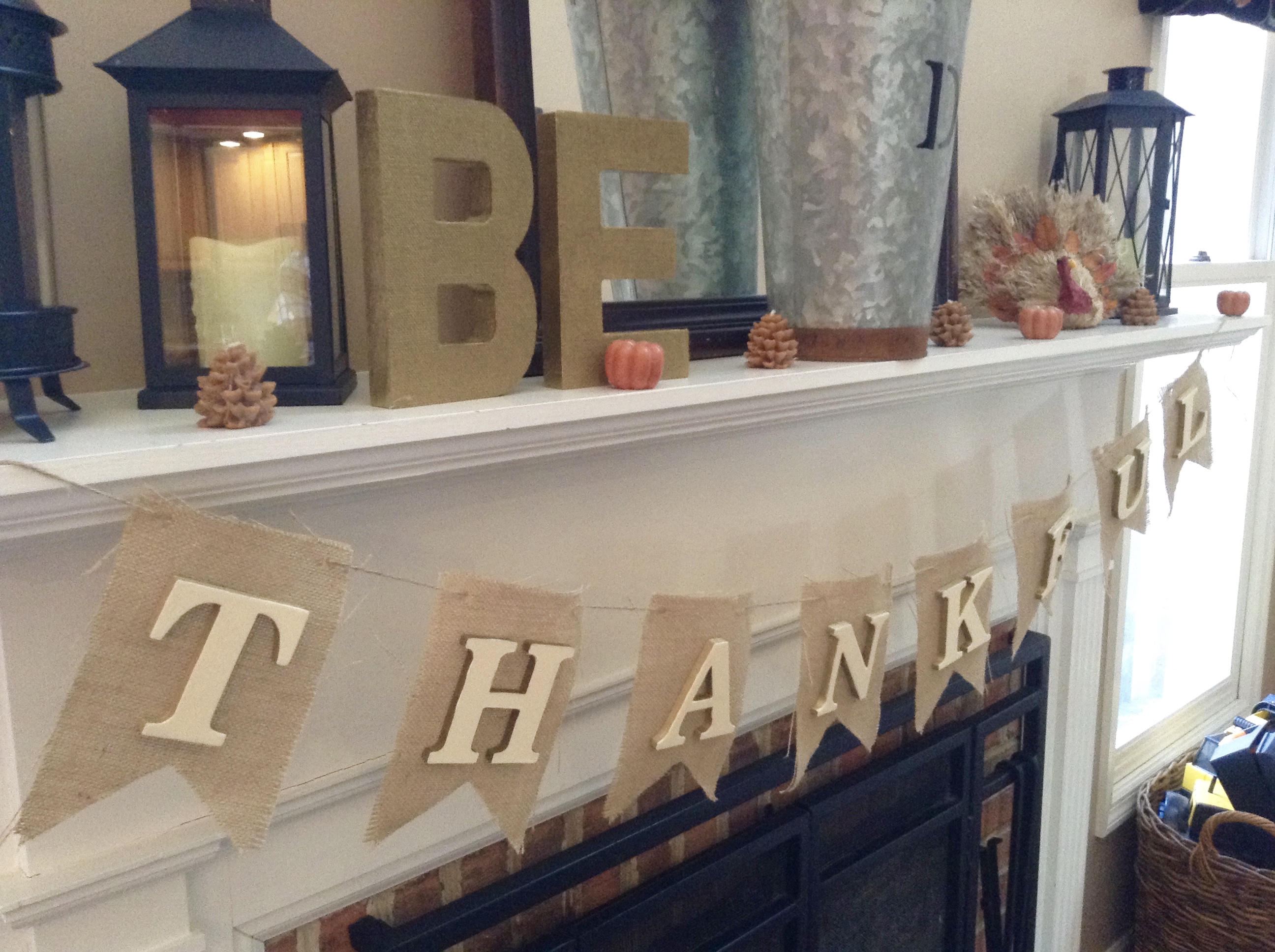 Be Thankful Banner- Thanksgiving mantel decor- Thanksgiving decor