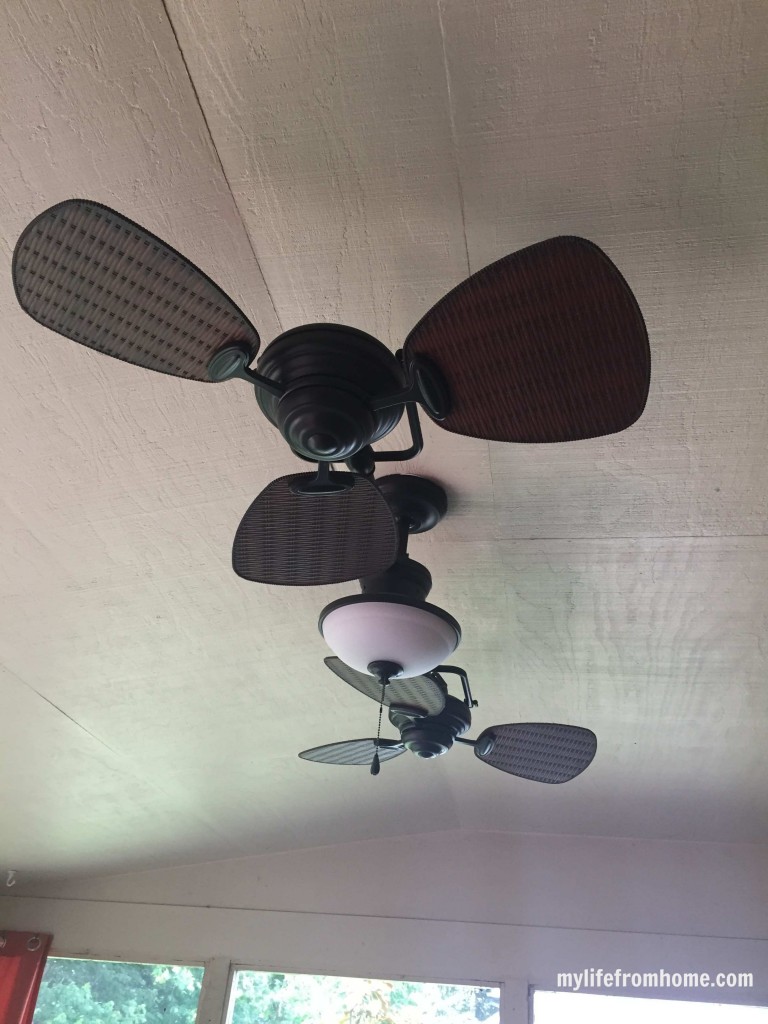 New Outdoor Fan by www.whitecottagehomeandliving.com