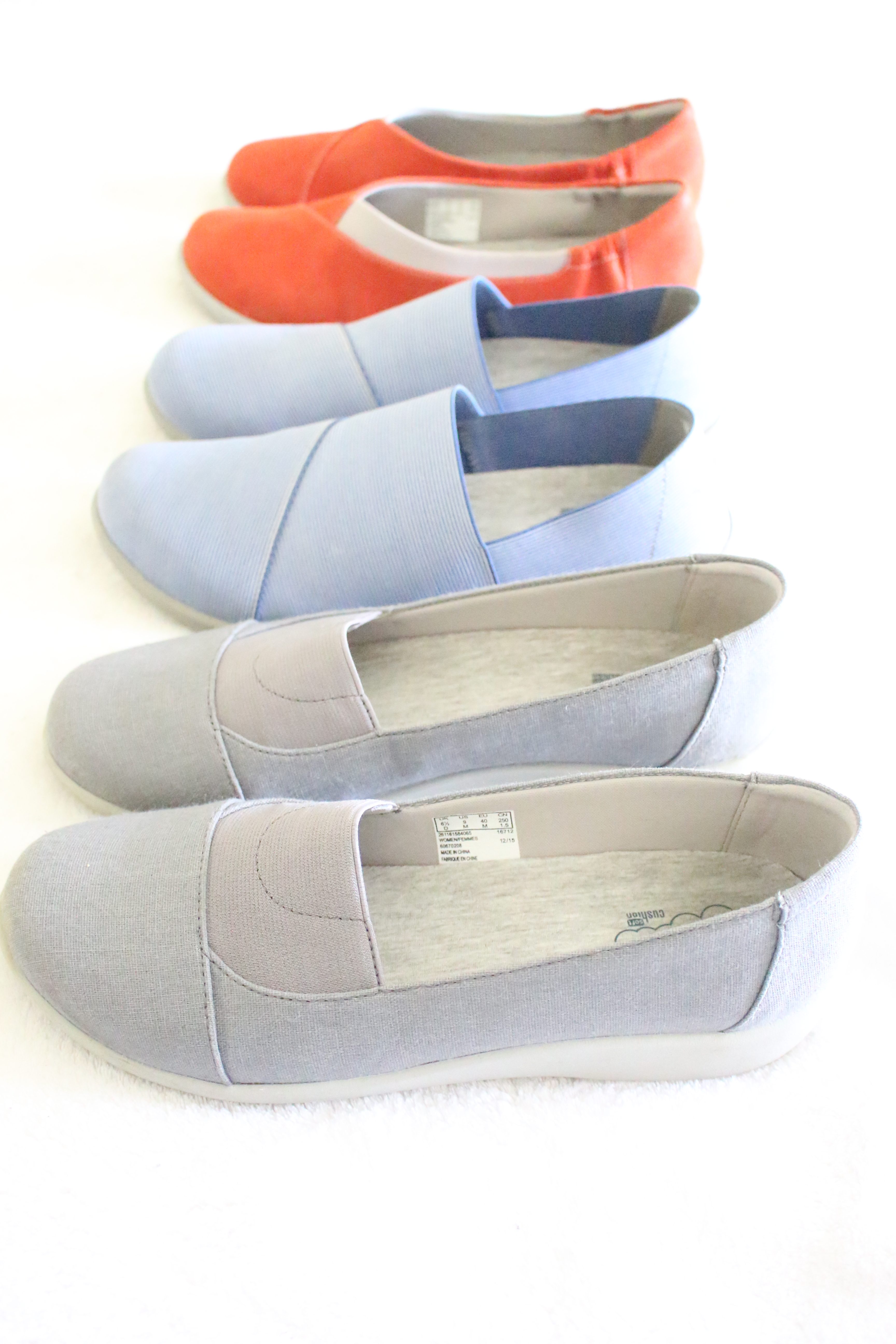 Clarks Cloudsteppers are comfy and versatile shoes by www.whitecottagehomeandliving.com