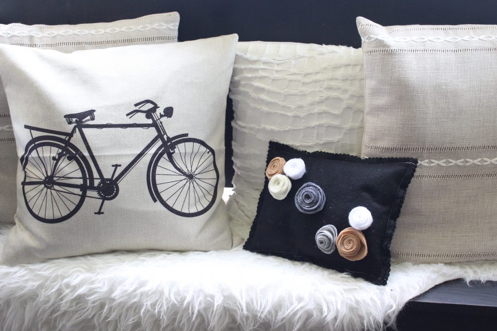 Favorite Farmhouse Pillows on Amazon My Life From Home