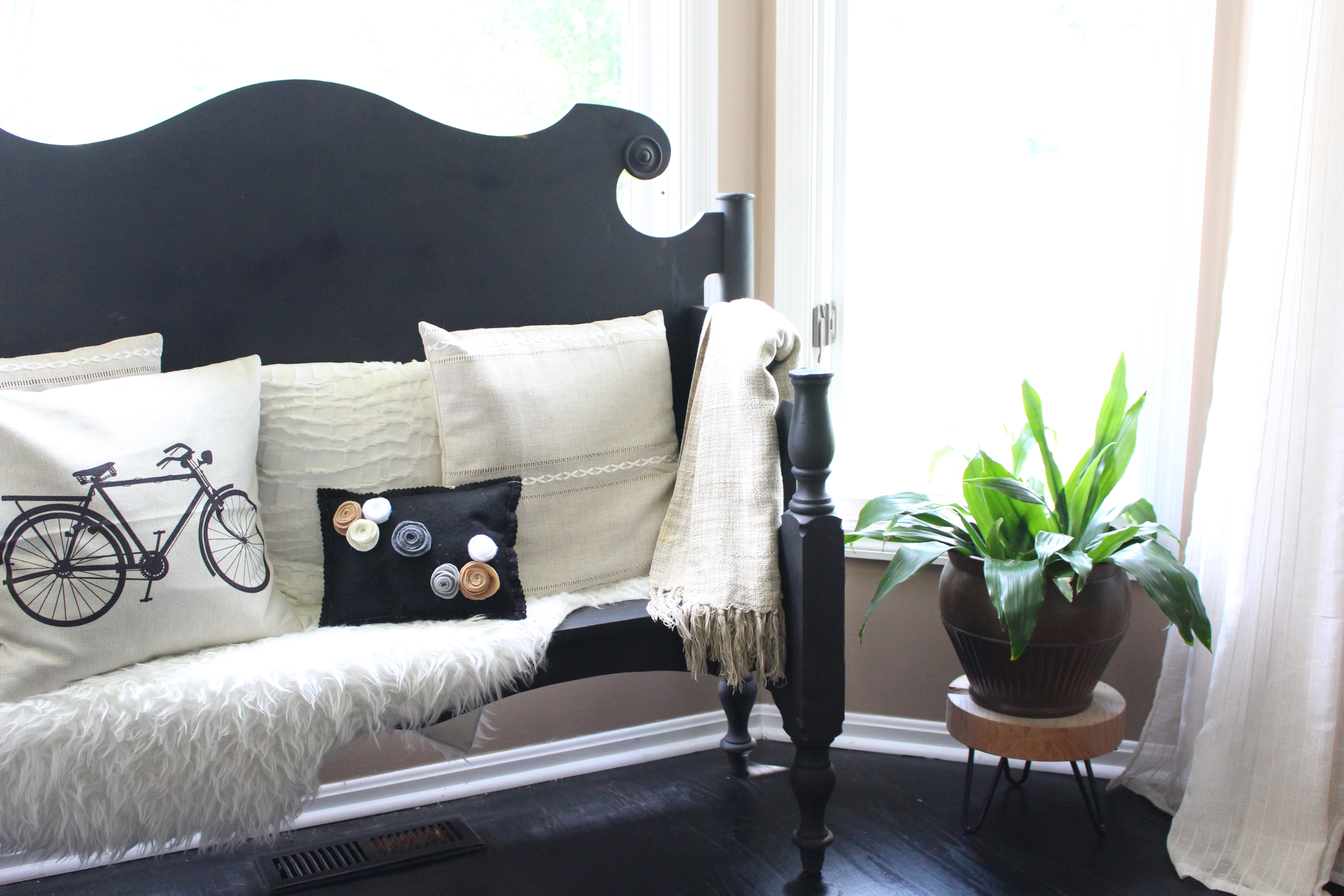 Headboard Bench by www.whitecottagehomeandliving.com