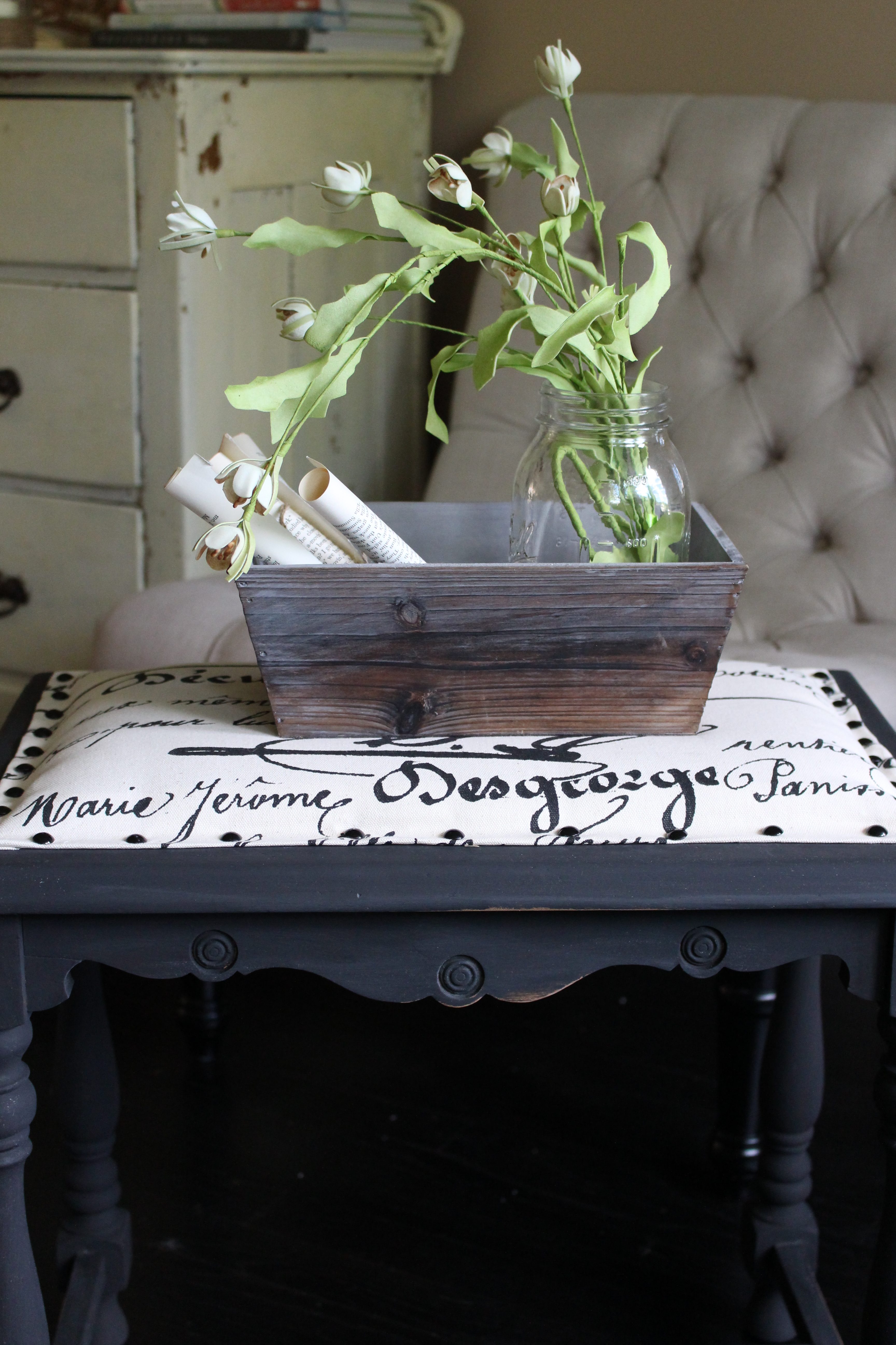 Farmhouse Stool Makeover by www.whitecottagehomeandliving.com