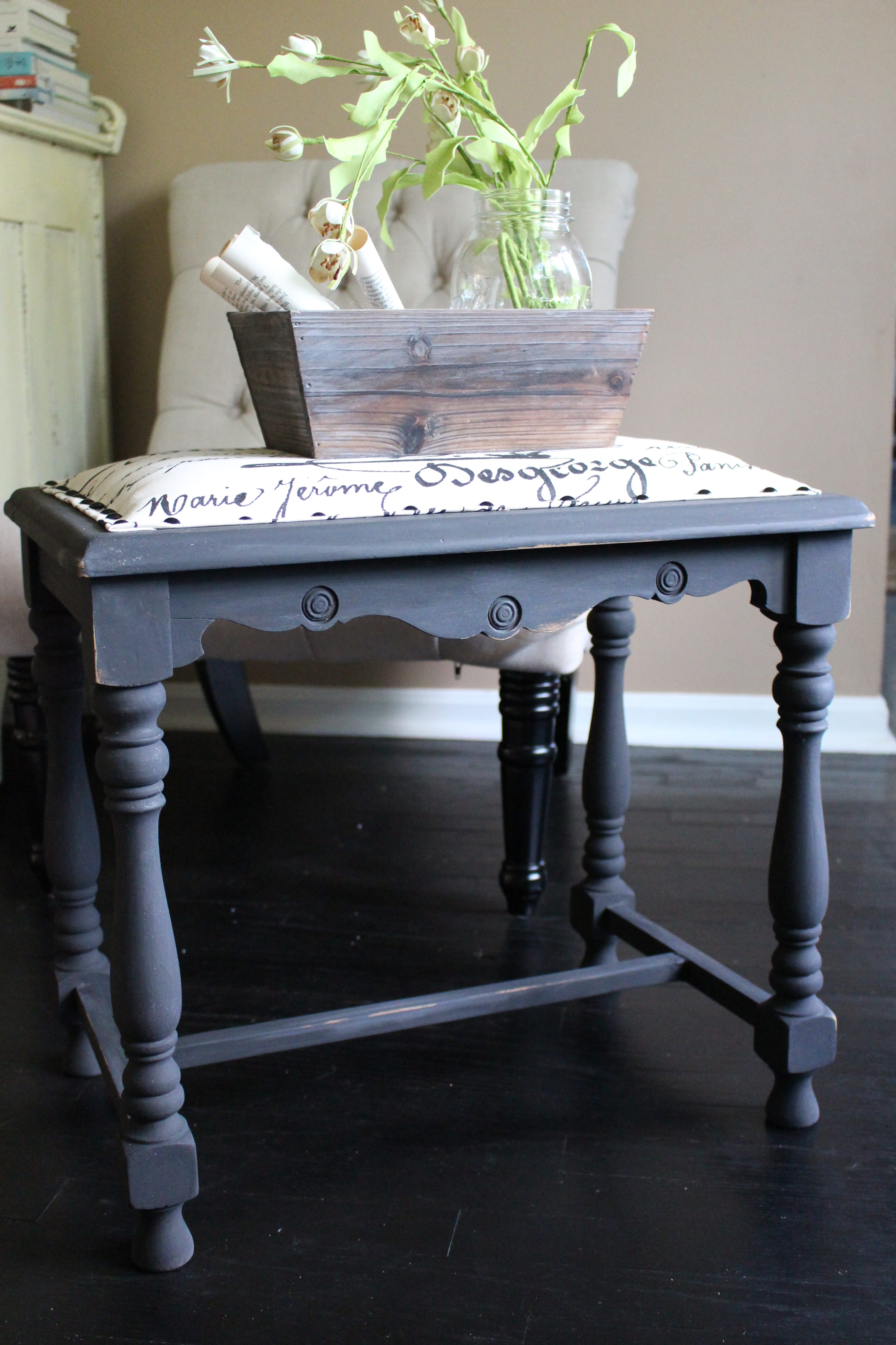 Farmhouse Stool Makeover by www.whitecottagehomeandliving.com