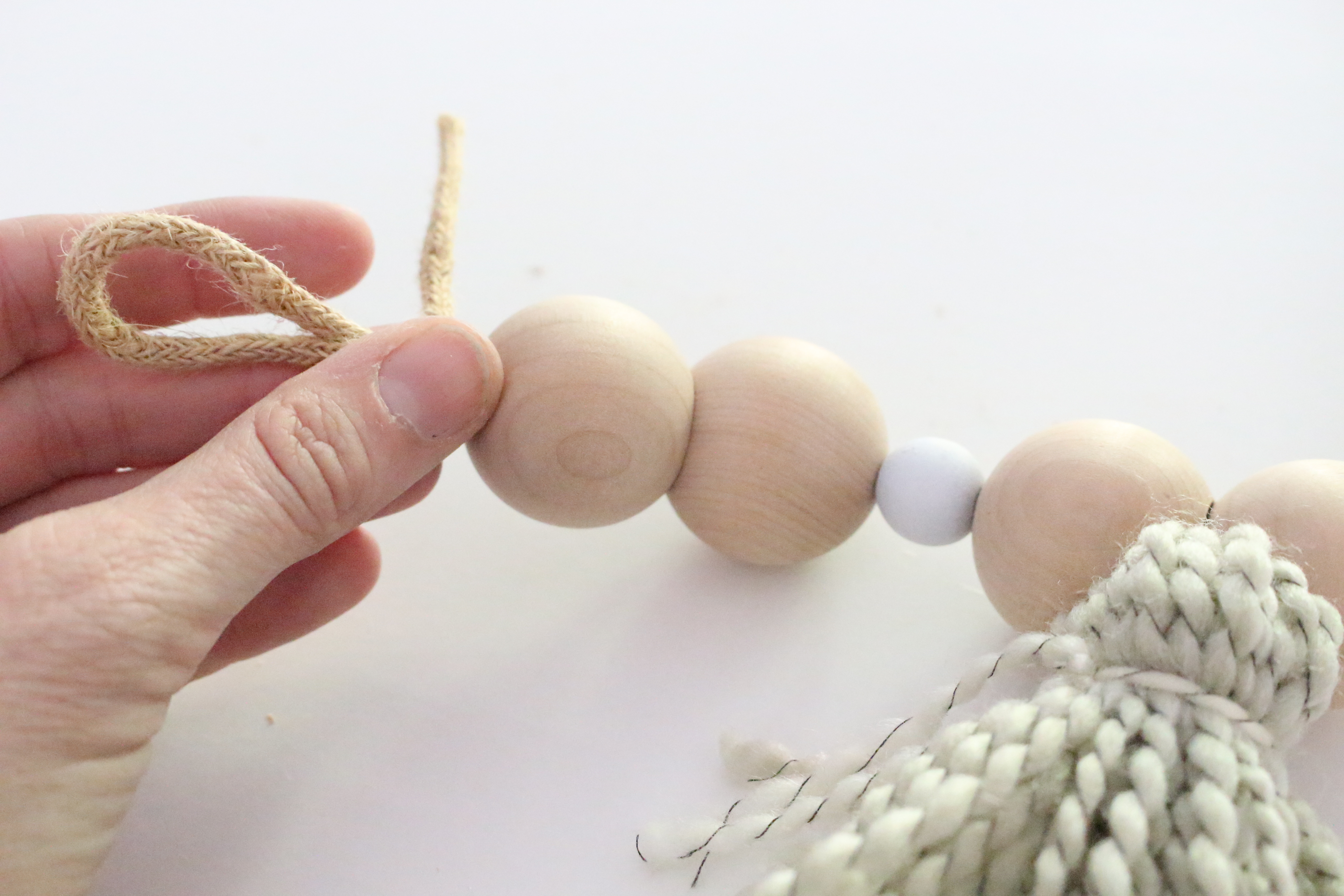 Wood Bead Tassel Garland- crafts- bead garland- tassels- DIY- garland craft- beading- swap it like its hot challenge