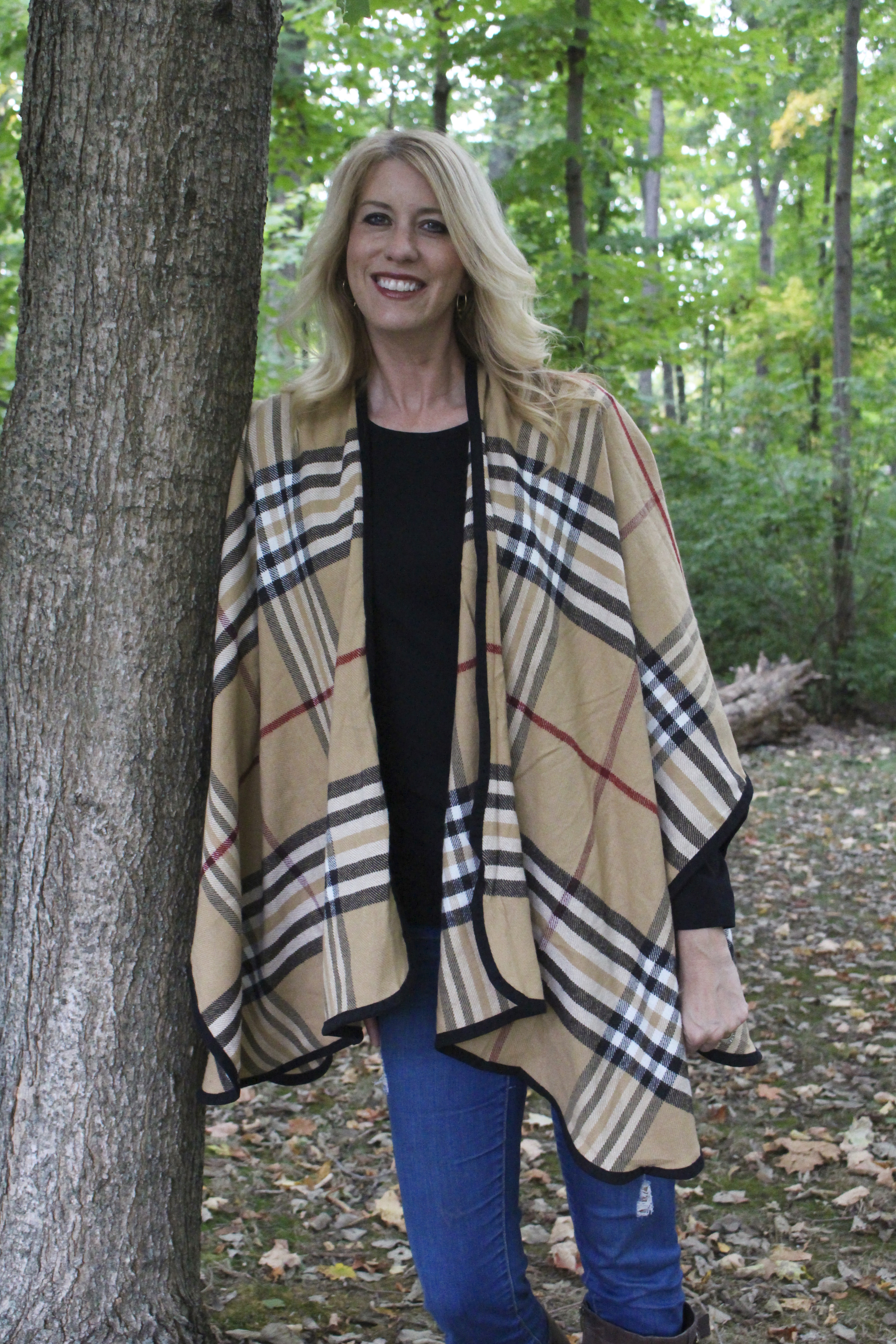 Plaid Poncho- Glamour Farms Boutique- fall wardrobe- style- fall fashion- women's fashion- outfits- autumn clothes- outfits for fall 