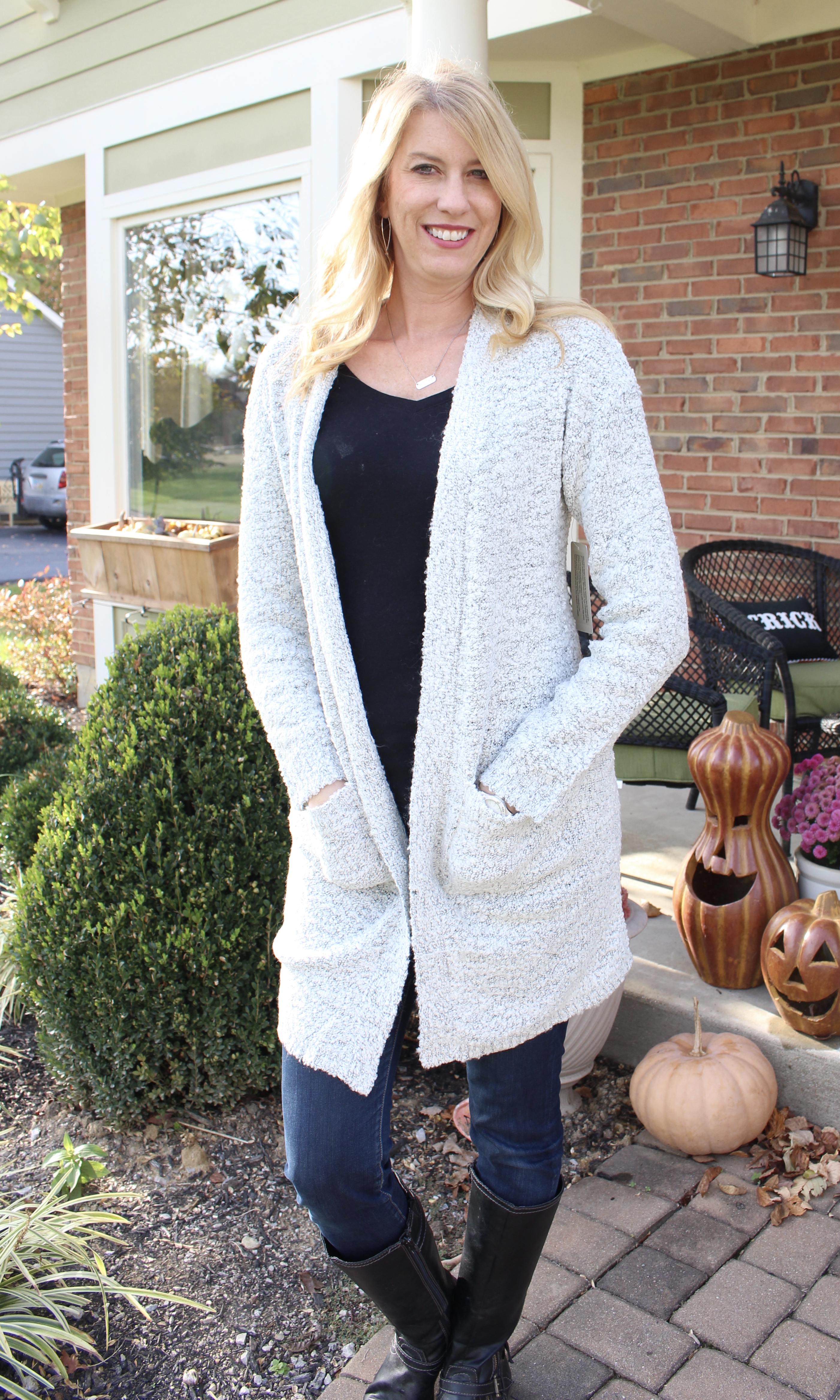 Stitch Fix- cardigan sweater- fall and winter fashion- women's fashion- wardrobe- personal styling box- monthly subscription box- casual look- style- outfits