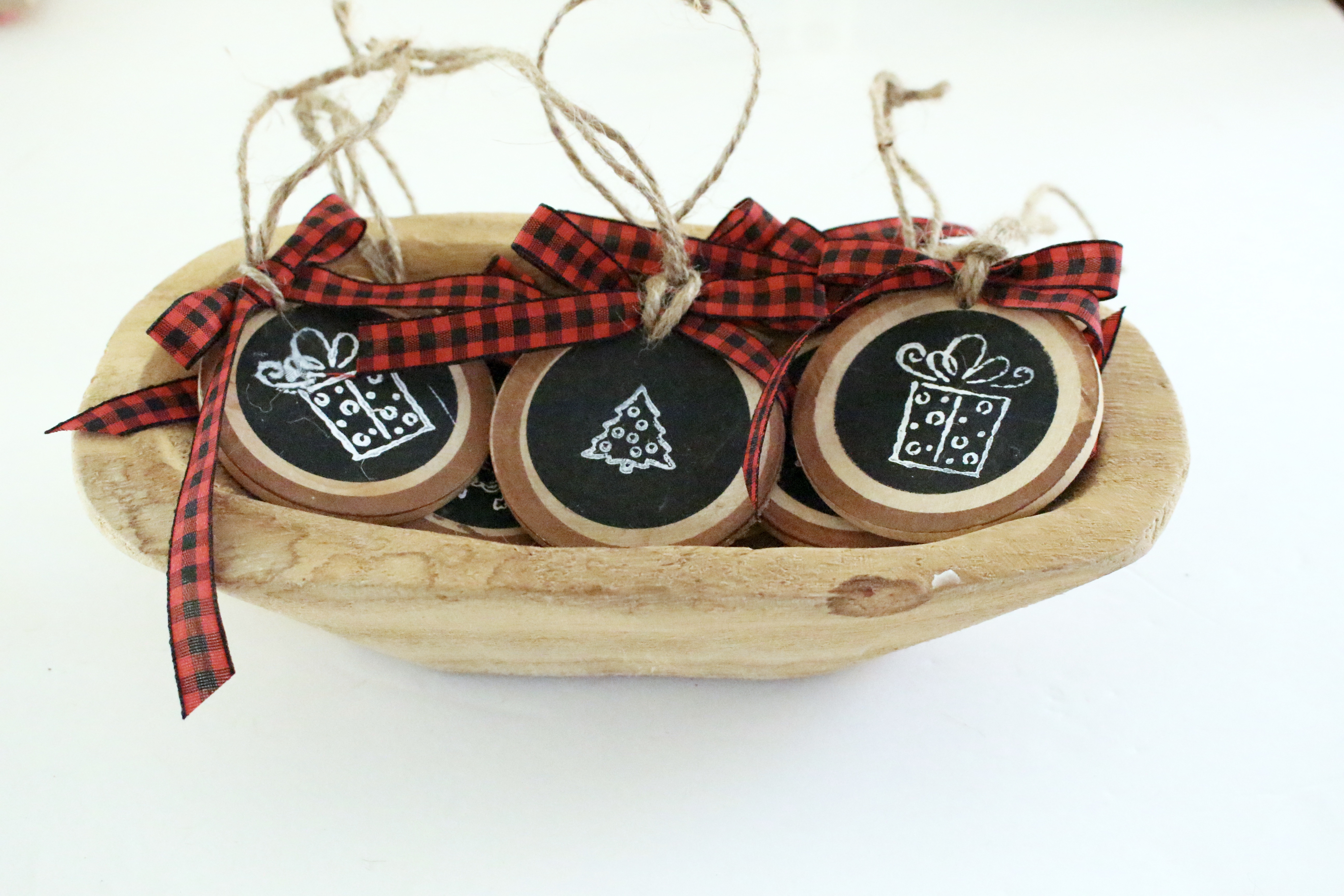 DIY Wood Slice Gift Tags- Holidays- Gift Tags- Wood Slice Craft- Make Your own Gift Tag- Wood Slice Ornaments- Mason Jars- Rubber Stamp Crafts