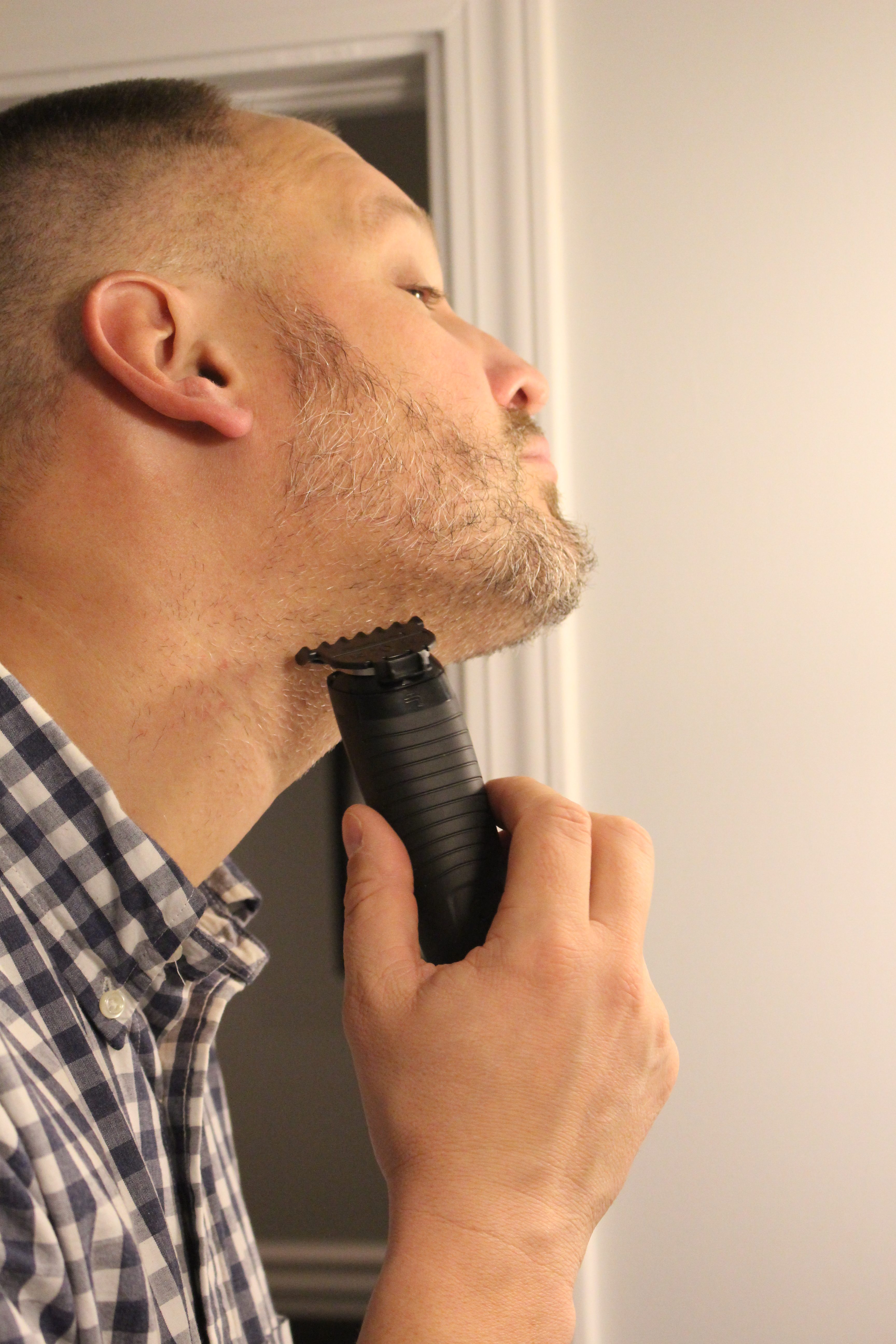 Beard Boss- Remington Beard Boss Perfecter- grooming a beard- beards- men's facial hair care- grooming tool- beauty 
