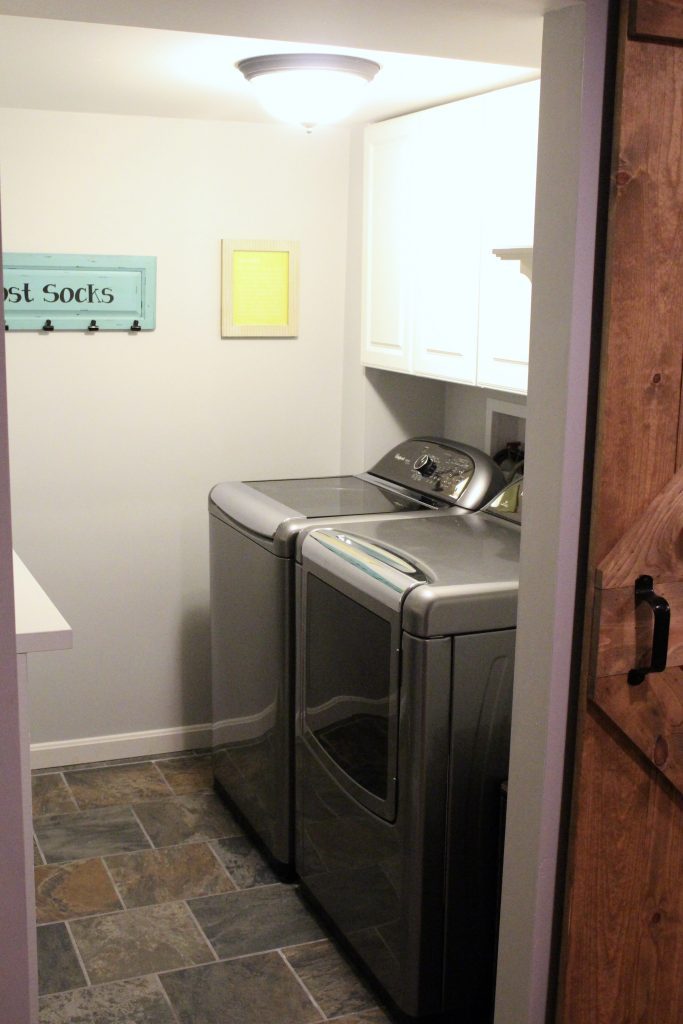 laundry room- small space laundry- tips for organizing a small laundry- laundry room- room by room- room decor ideas- Do it Yourself- DIY- room design- DIY projects