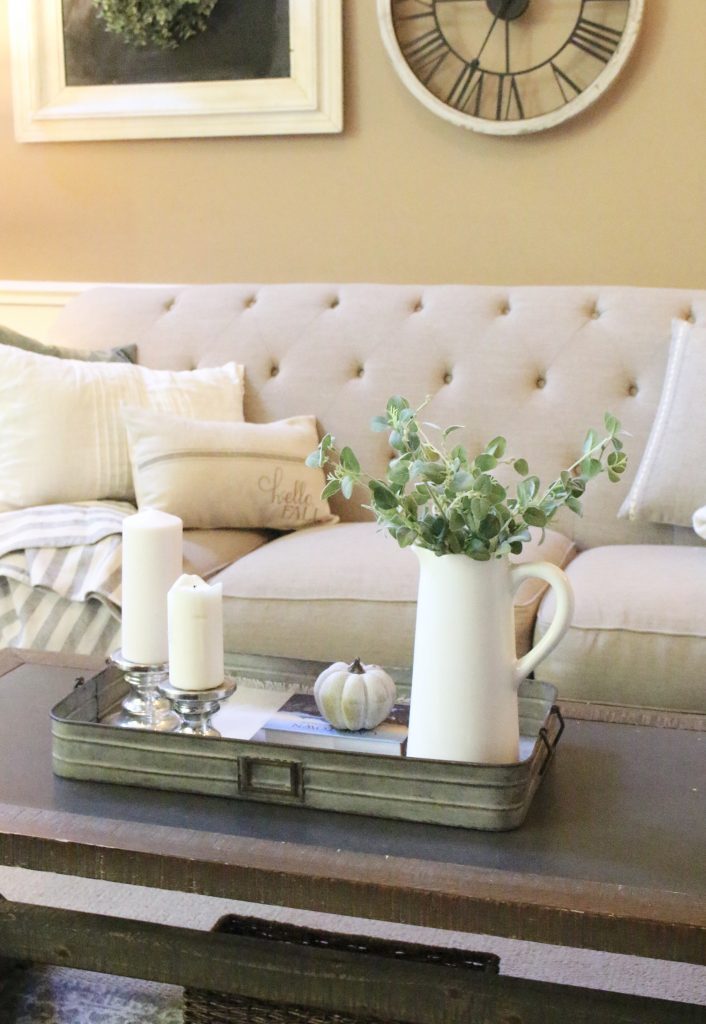 How to Style a Coffee Table- coffee table styling ideas- home decor- fall- seasonal coffee table- decor- home design- DIY- Do it Yourself Projects- tips on styling- coffee table- seasonal decor- pumpkins- faux pumpkins- living room decor