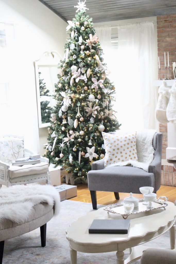 Christmas in the Family Room- Christmas Mantel- white and silver Christmas- holiday decor- holiday decorating- family room decor- seasonal decorating - classic holiday decor- Christmas tree- gray and white Christmas- winter wonderland Christmas