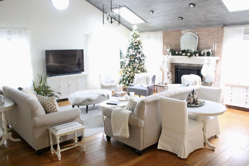 Christmas in the Family Room- Christmas Mantel- white and silver Christmas- holiday decor- holiday decorating- family room decor- seasonal decorating - classic holiday decor- Christmas tree- gray and white Christmas- winter wonderland Christmas