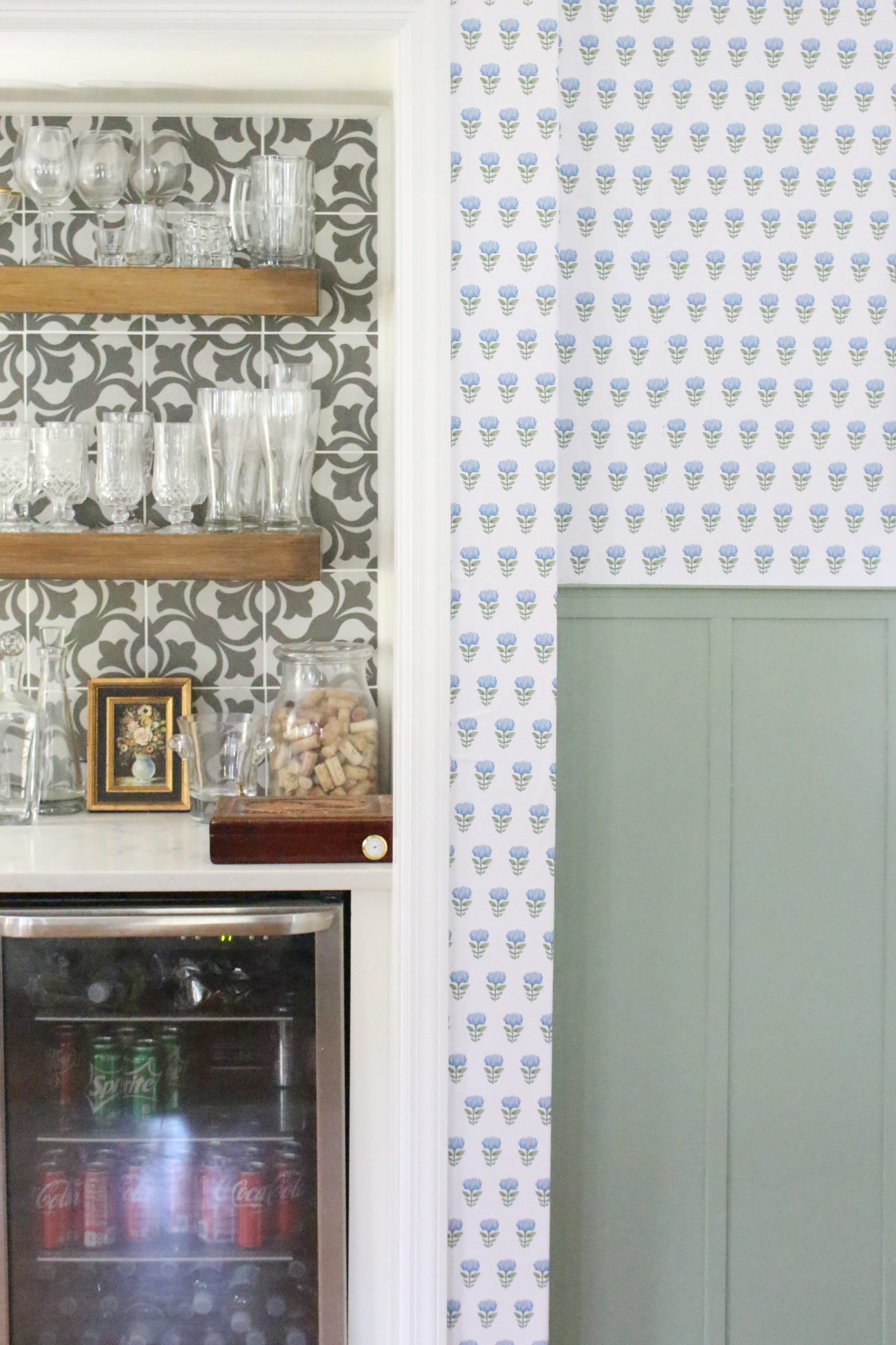 New Update With Removable Wallpaper in the Kitchen & Hallway