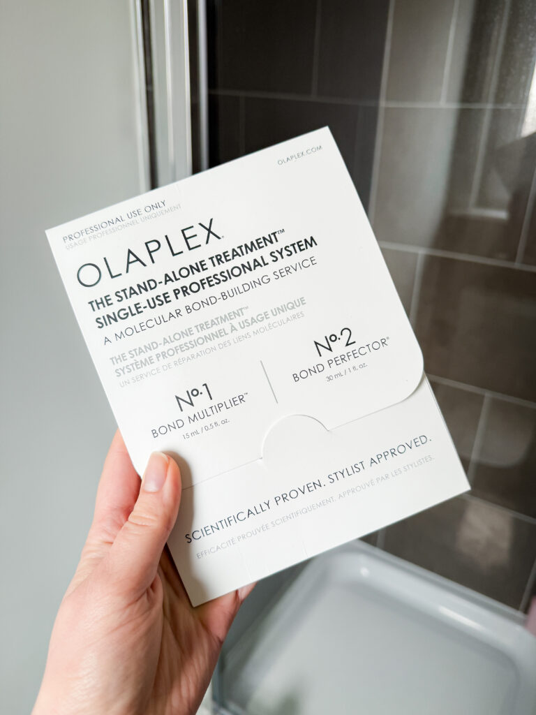 Olaplex Professional Stand-Alone Treatment single-use kit containing No. 1 Bond Multiplier and No. 2 Bond Perfector.