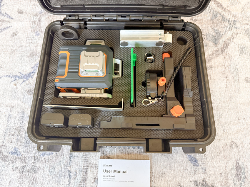 CIGMAN CM-S04 16 Lines Laser Level with LCD Display in hard storage case